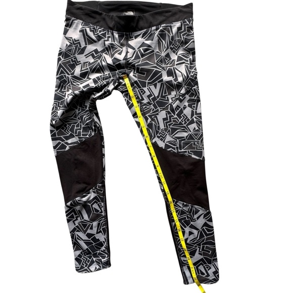 The North Face Women’s Leggings Large Gray Black Geo Motus Tight III FlashDry - Picture 8 of 10